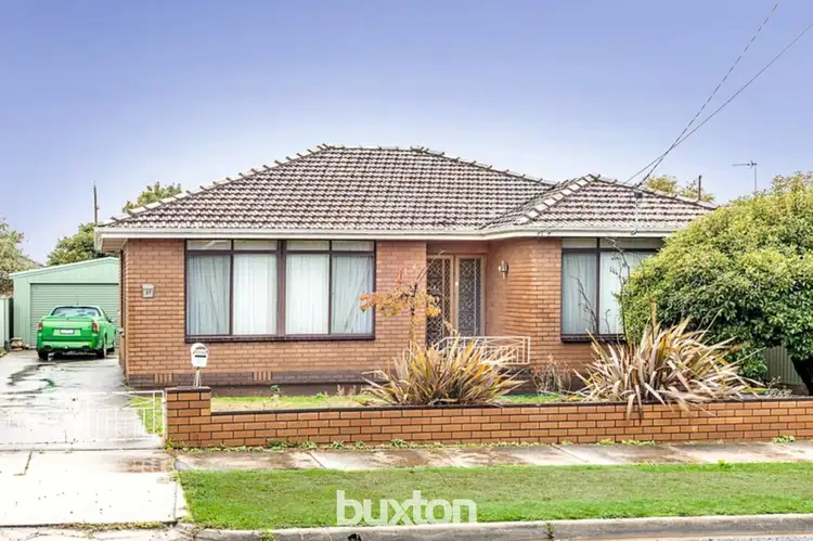 57 Pauls Crescent, Wendouree VIC 3355