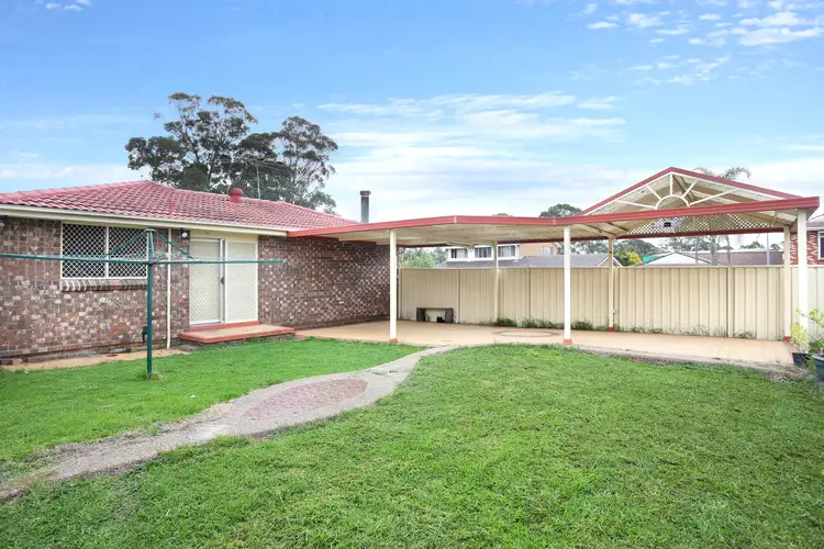 2 Lobelia Street, Macquarie Fields NSW 2564
