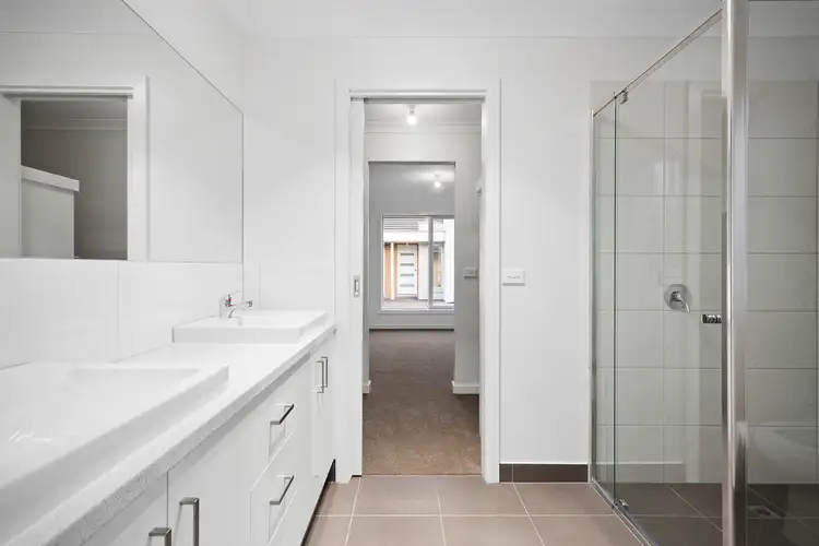Third view of Homely unit listing, 3 Woodlet Place, Pakenham VIC 3810