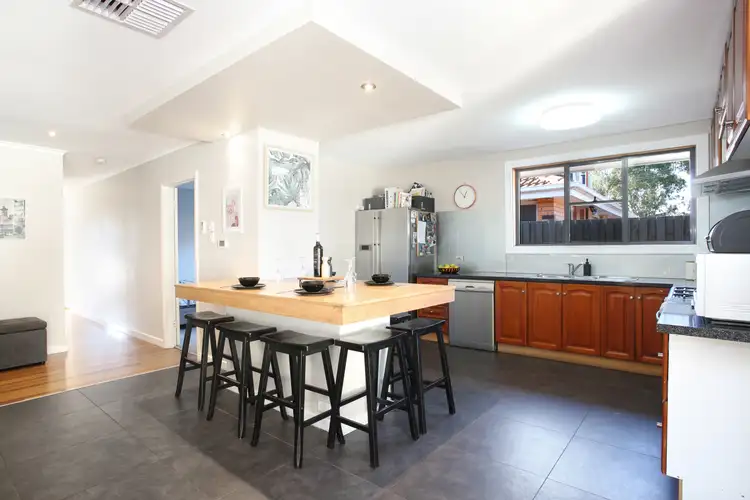 4 Seccull Drive, Chelsea Heights VIC 3196