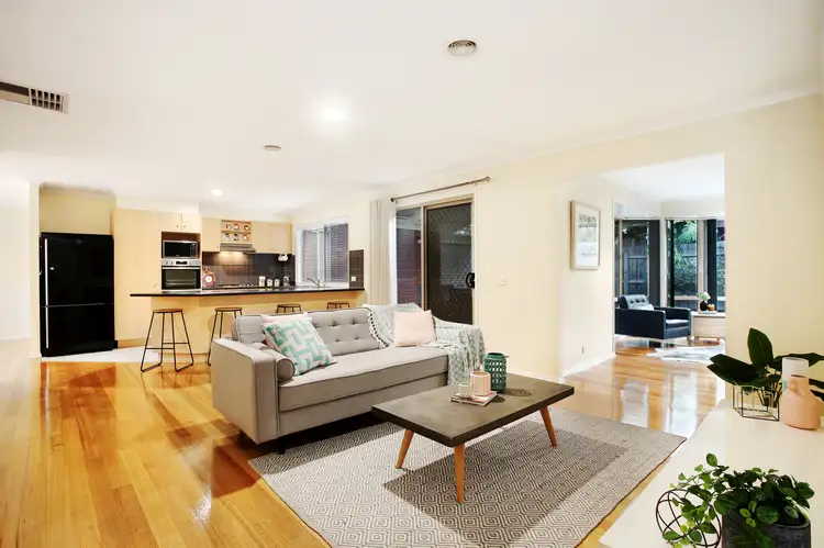 18 Cascade Way, Hallam VIC 3803