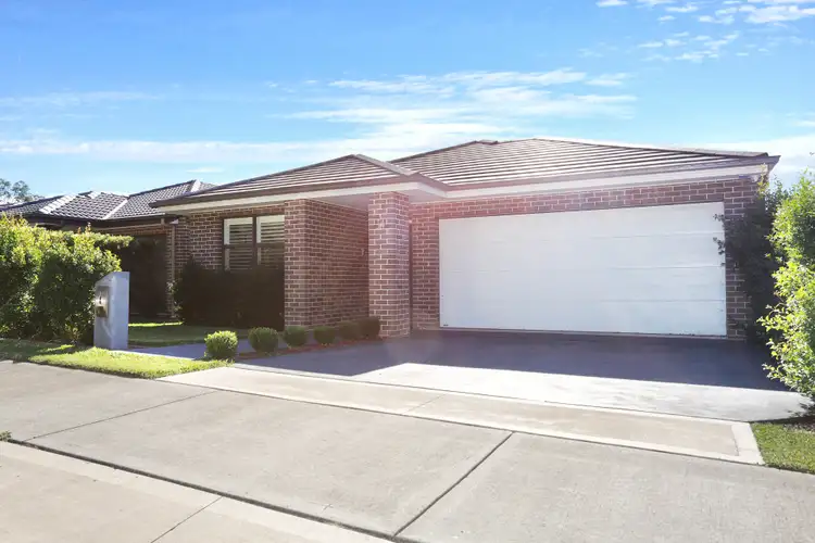 34 Jubilee Drive, Jordan Springs NSW 2747
