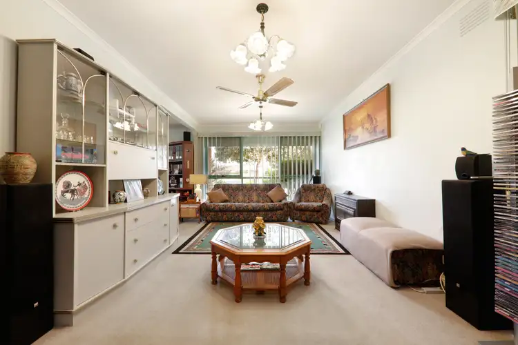 2 Lavarack Street, Melton South VIC 3338