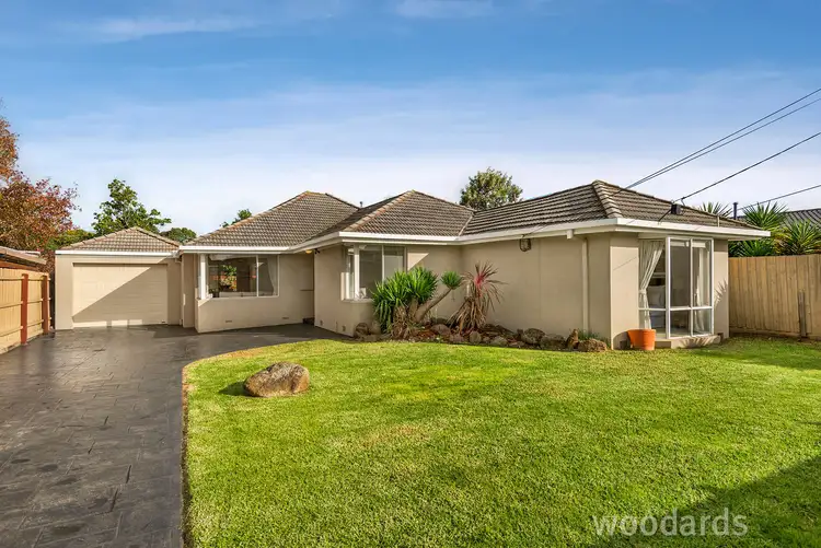 14 Pasadena Crescent, Bentleigh East VIC 3165