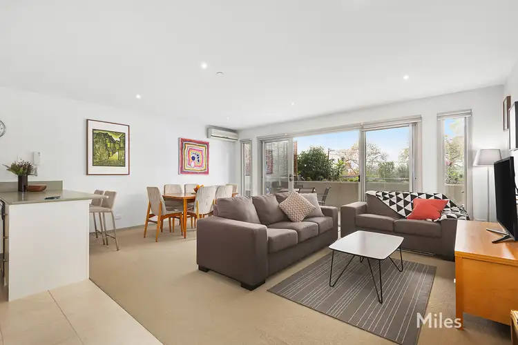 2/82-84 Mount Street, Heidelberg VIC 3084