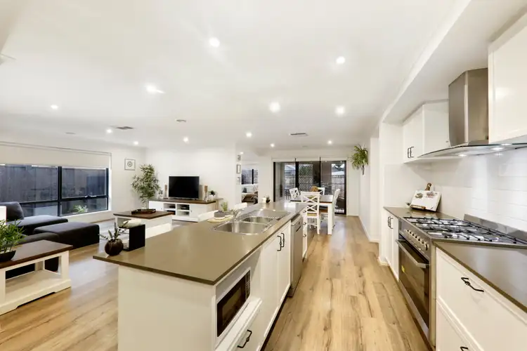 2 Bateman Drive, Harkness VIC 3337