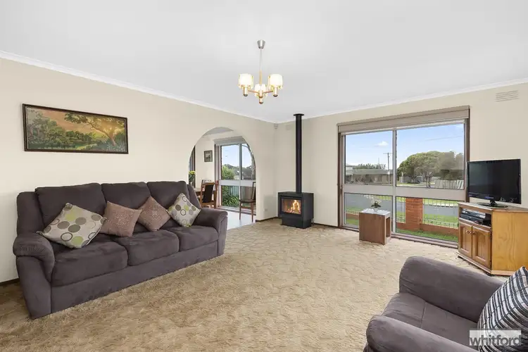 Sixth view of Homely house listing, 10 Raydon Court, Grovedale VIC 3216