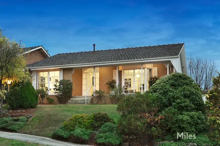 97 Buckingham Drive, Heidelberg VIC 3084