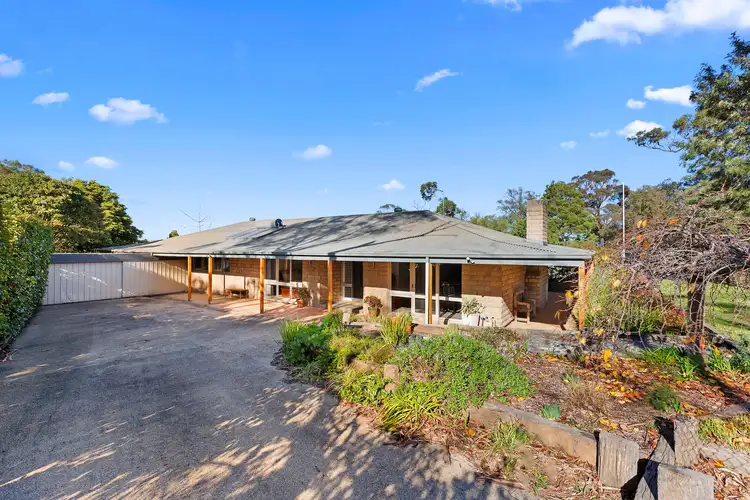 56 Quinns Parade, Mount Eliza VIC 3930