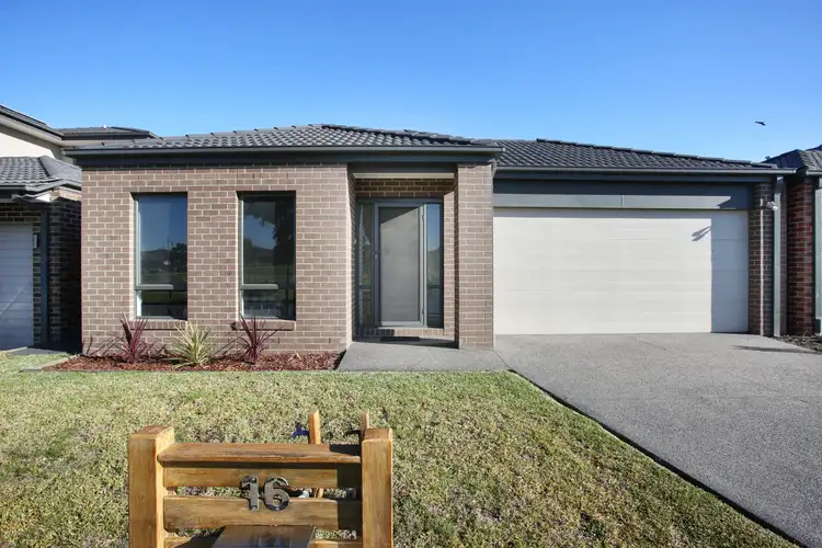 16 Alice Mary Road, Cranbourne West VIC 3977