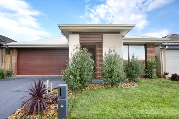 15 Dame Avenue, Clyde North VIC 3978