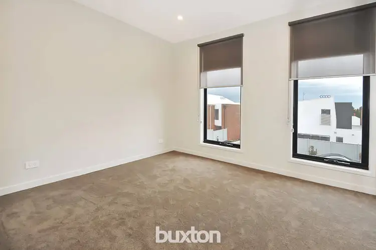 Fifth view of Homely house listing, 10 Monteith Place, Lake Wendouree VIC 3350