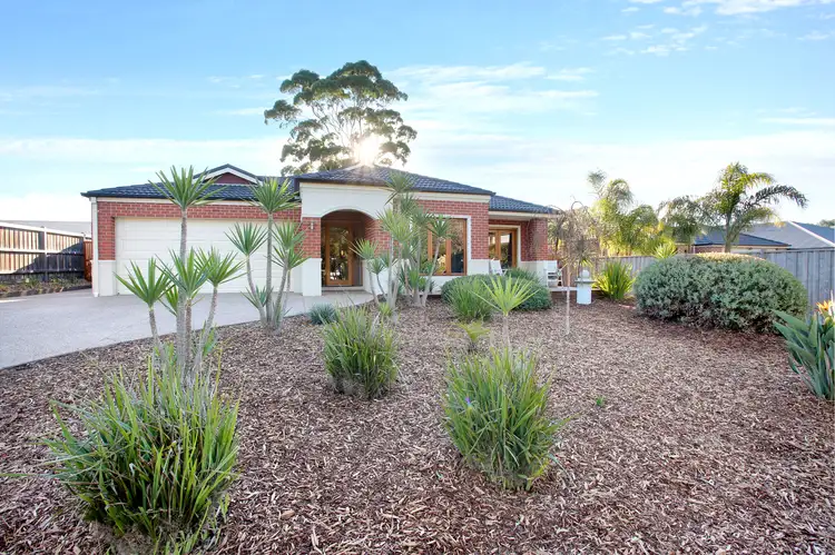 2 Illawarra Place, Rosebud VIC 3939
