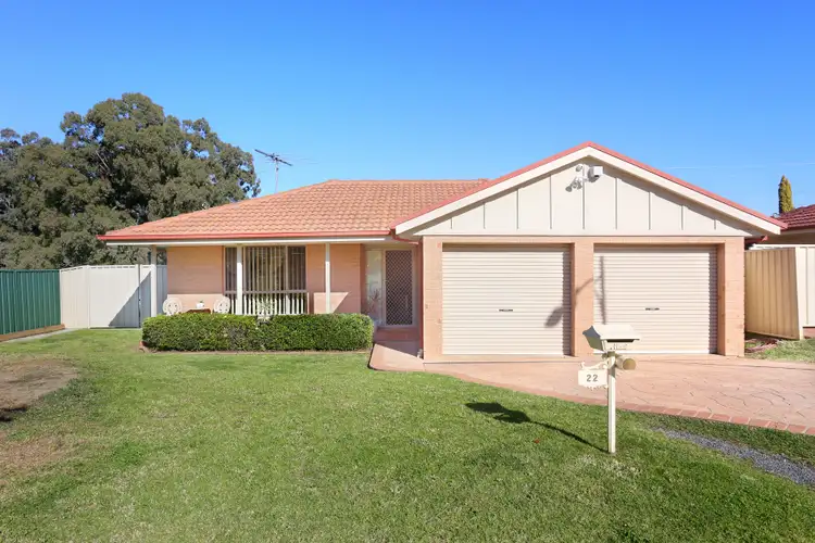 22 St Paul Place, Blair Athol NSW 2560