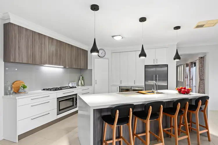 Second view of Homely house listing, 21 Tara Valley  Crescent, Doreen VIC 3754