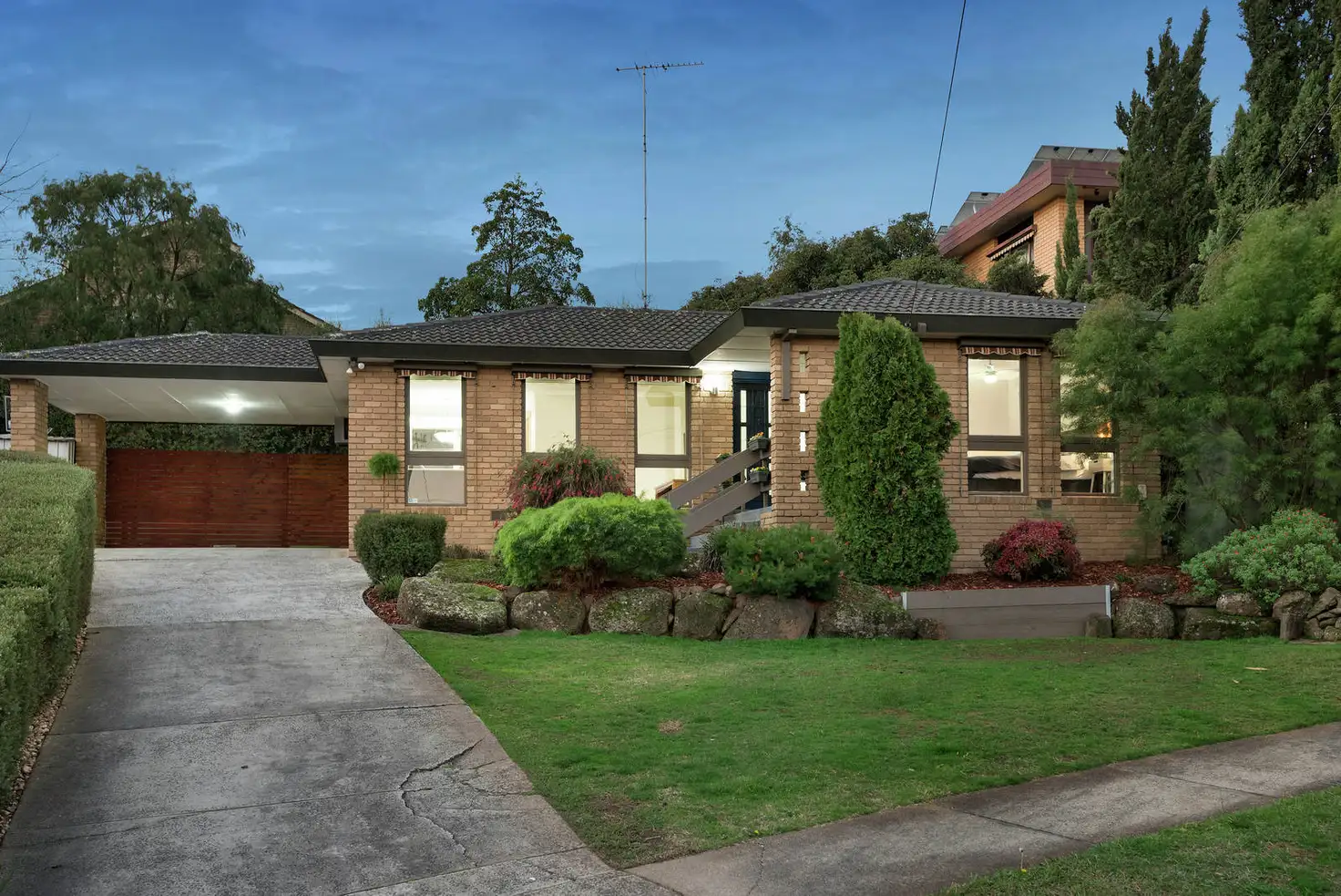 Main view of Homely house listing, 5 Foxglove Court, Viewbank VIC 3084