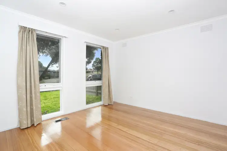 Sixth view of Homely house listing, 86 Redleap Avenue, Mill Park VIC 3082