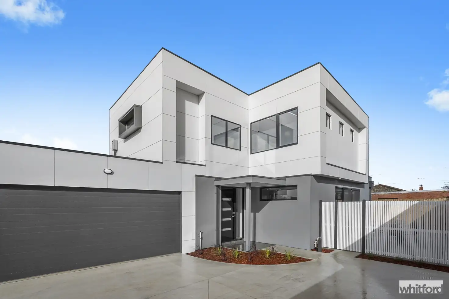 Main view of Homely townhouse listing, 2/71 Marshall Street, Newtown VIC 3220