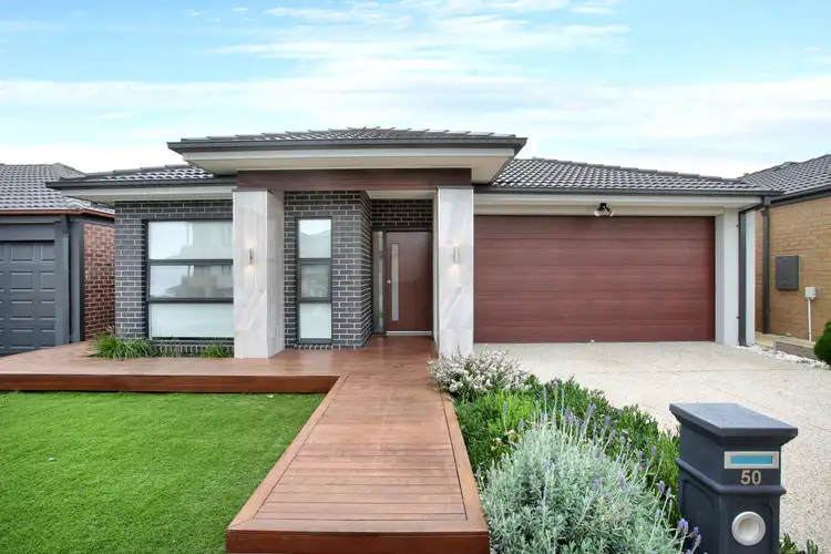 50 Wilmington Avenue, Cranbourne West VIC 3977