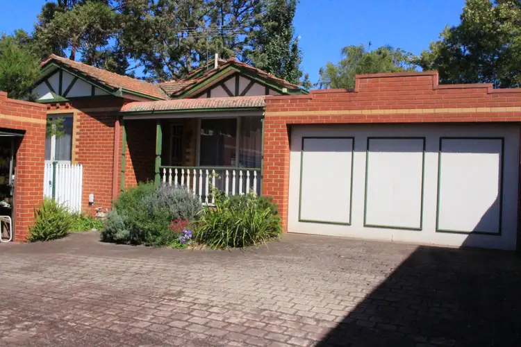 20 Orange Grove