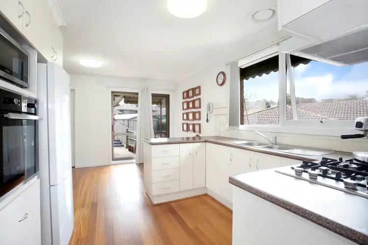 Fifth view of Homely house listing, 29 William Perry Close, Endeavour Hills VIC 3802