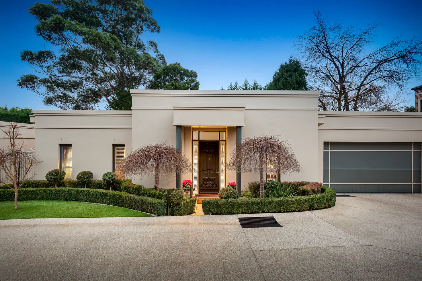 Main view of Homely unit listing, 2/136 Yarrbat Avenue, Balwyn VIC 3103