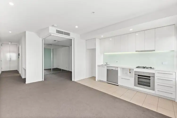 2001/18 Mt Alexander Road, Travancore VIC 3032