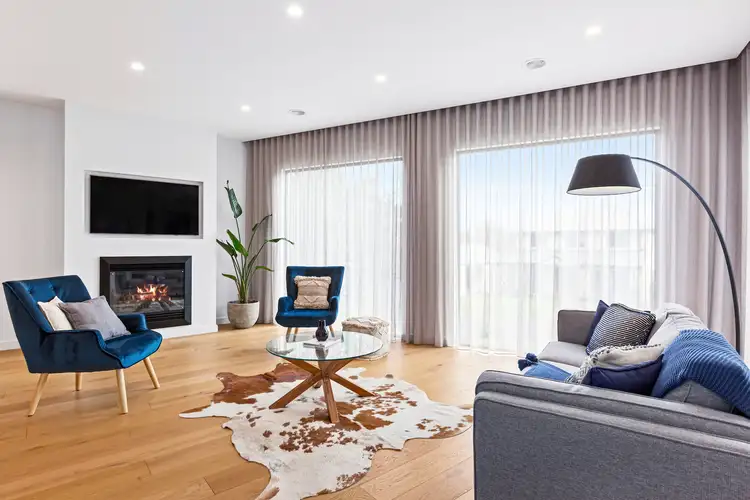 5 St James Crescent, Mount Eliza VIC 3930
