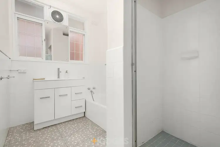 Sixth view of Homely apartment listing, 2/323 Orrong Road, St Kilda East VIC 3183