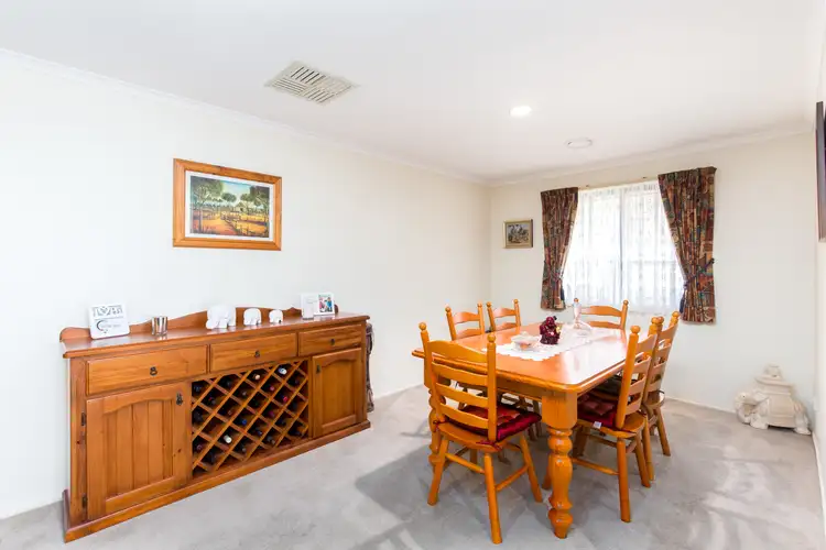 Fifth view of Homely house listing, 5 Kenmore Close, Hoppers Crossing VIC 3029