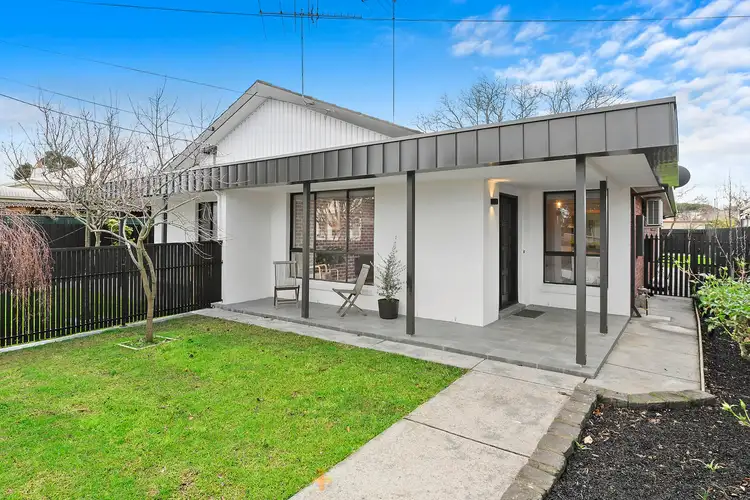 1/50 Marshall Street, Newtown VIC 3220