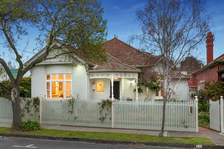 15 Mandeville Crescent, Toorak VIC 3142