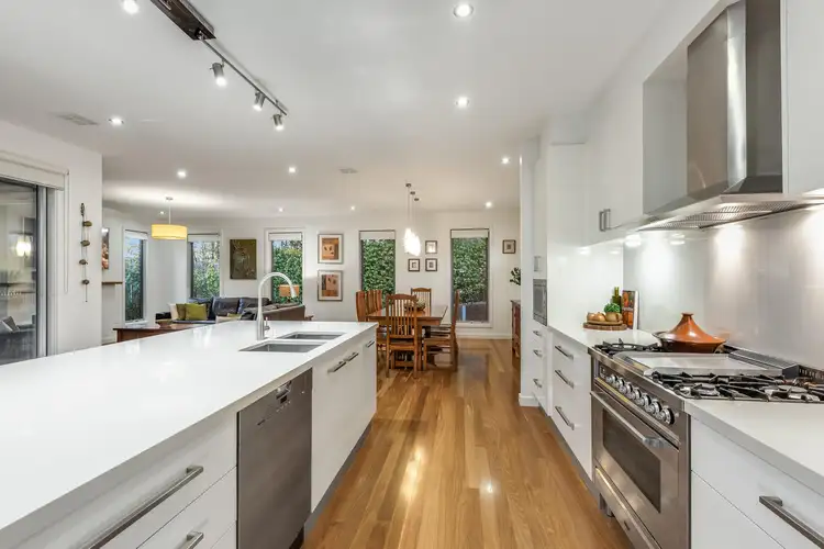 11 Jewell Place, Highton VIC 3216