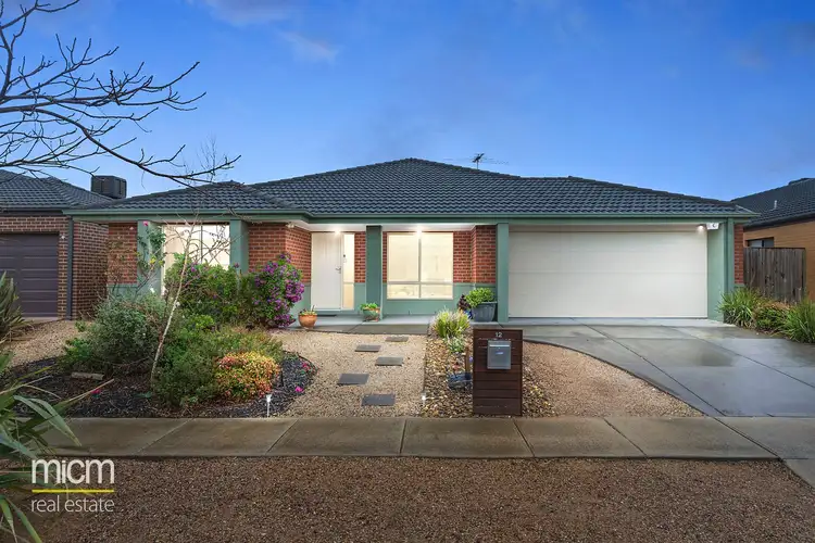 12 Cooktown Avenue, Point Cook VIC 3030