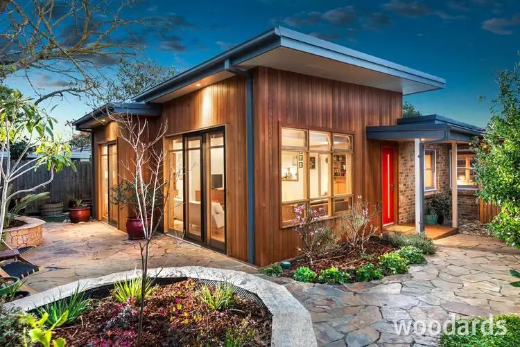 2/20 O'Hara Street, Blackburn VIC 3130