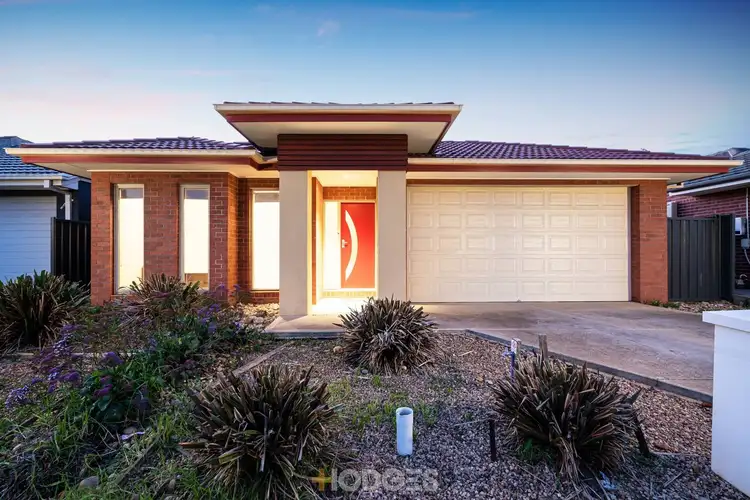 98 Eltham Parade, Manor Lakes VIC 3024