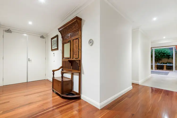 Fifth view of Homely apartment listing, 2/132 Yarrbat Avenue, Balwyn VIC 3103