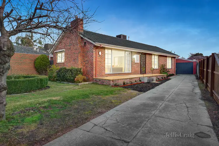2 Violet Court, Blackburn South VIC 3130