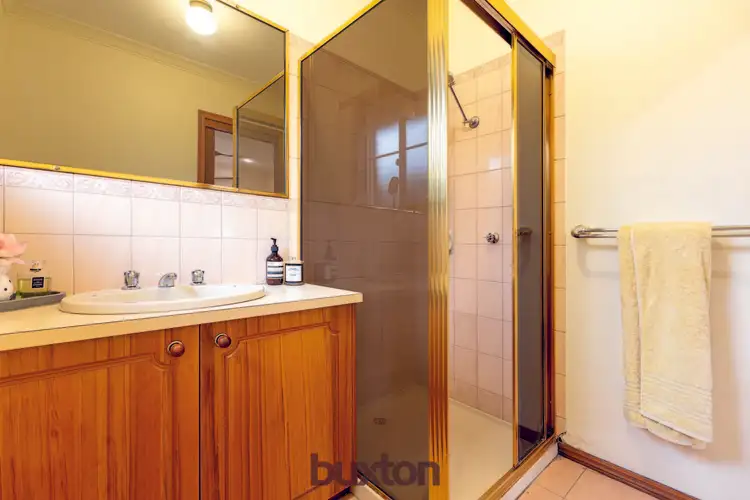 Fifth view of Homely house listing, 2 Cordover Court, Alfredton VIC 3350