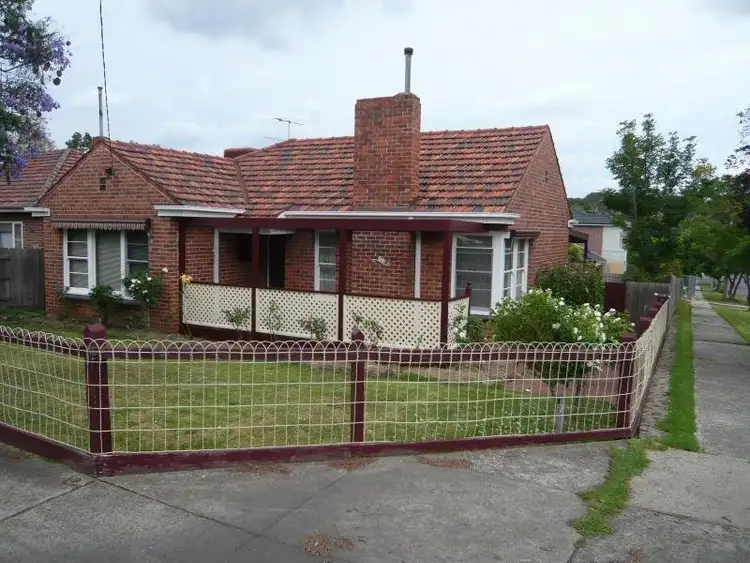 121 Rosanna Road