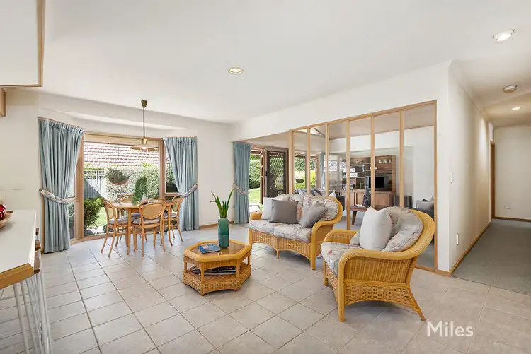 Fifth view of Homely house listing, 14 Jedem Close, Viewbank VIC 3084