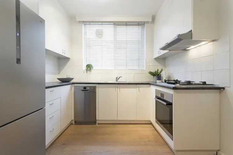 Sixth view of Homely apartment listing, 5/61 Ormond Road, Elwood VIC 3184