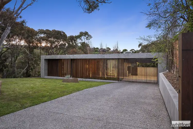 1 Mayfair Drive, Newtown VIC 3220