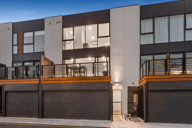 6 Sunlight Road, Port Melbourne VIC 3207