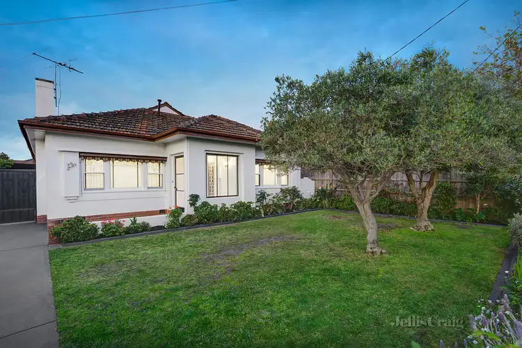 25 Leinster Street, Ormond VIC 3204