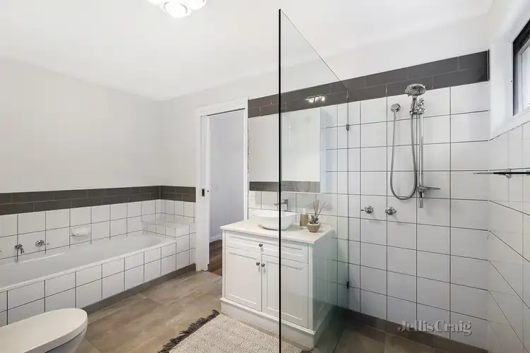 Sixth view of Homely unit listing, 1/43 Mackie Road, Bentleigh East VIC 3165