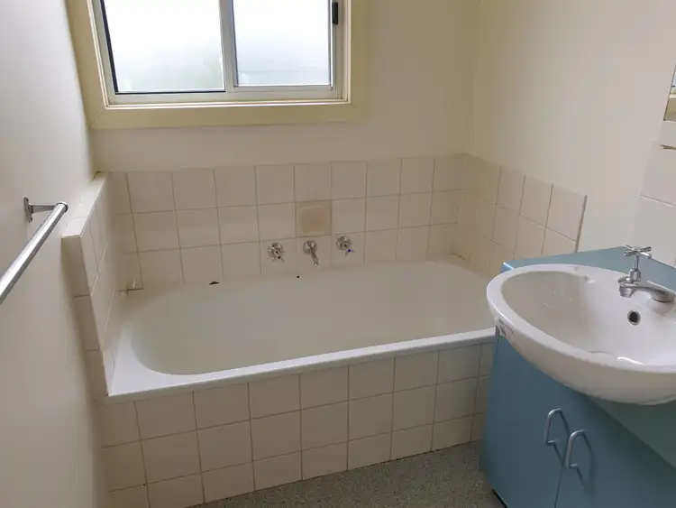 Sixth view of Homely house listing, 10 Stonehaven Road, Tatura VIC 3616