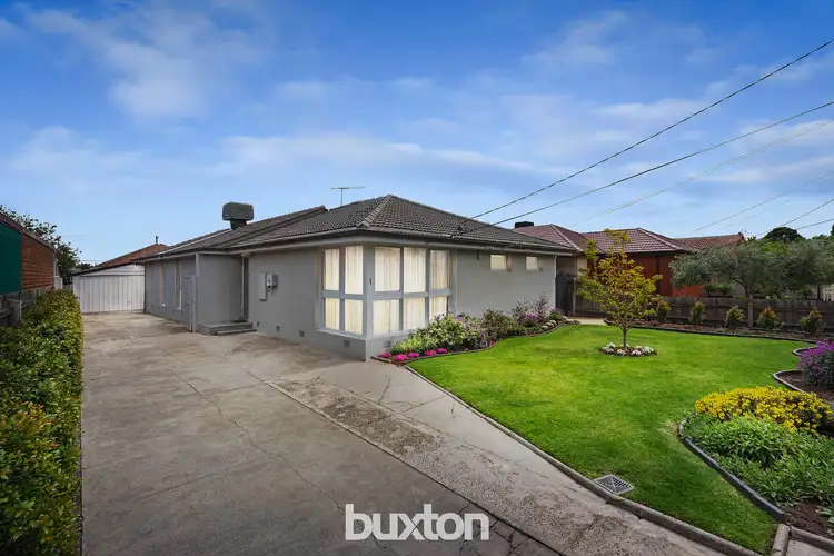 1 Caringal Court, Clayton South VIC 3169