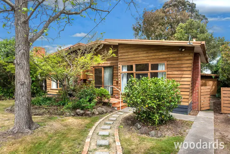 4 Barrina Street, Blackburn South VIC 3130