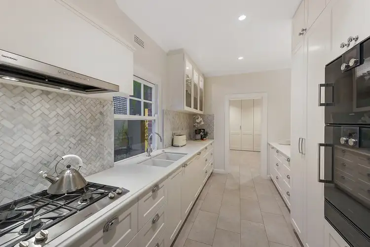 Third view of Homely house listing, 5 Kyeamba Grove, Toorak VIC 3142